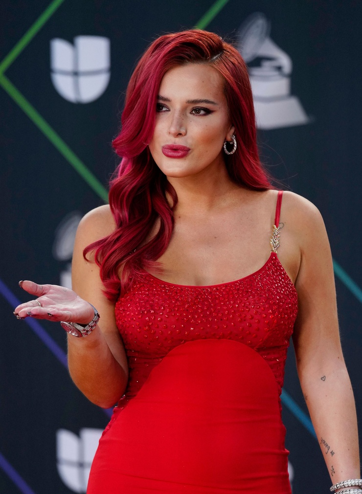 Bella Thorne Bella Thorne