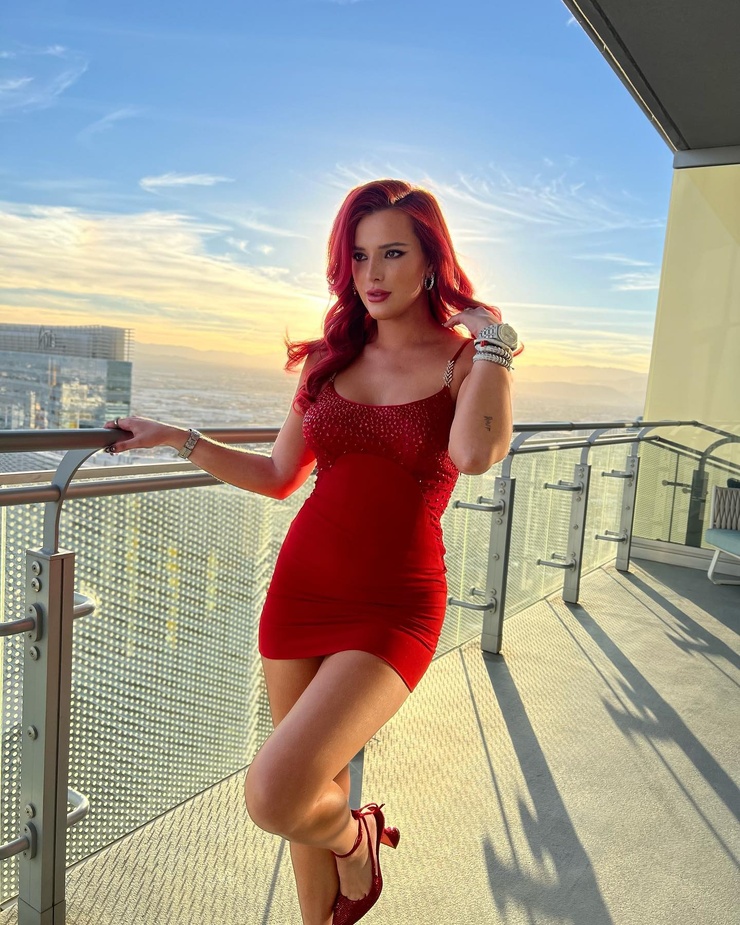 Bella Thorne Bella Thorne