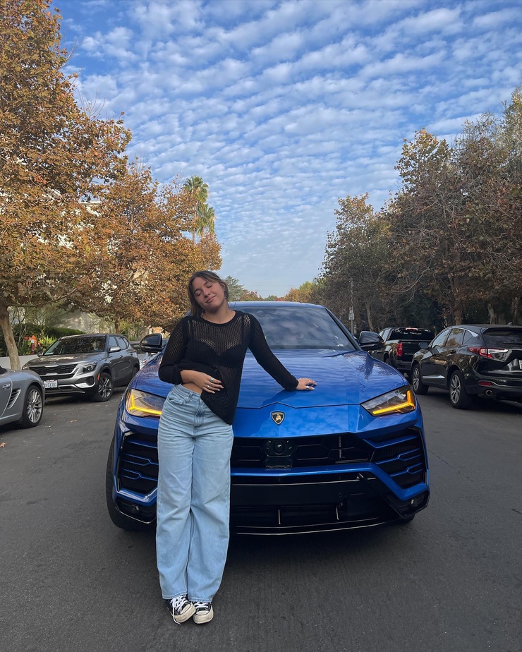 Mackenzie Ziegler Mackenzie Ziegler