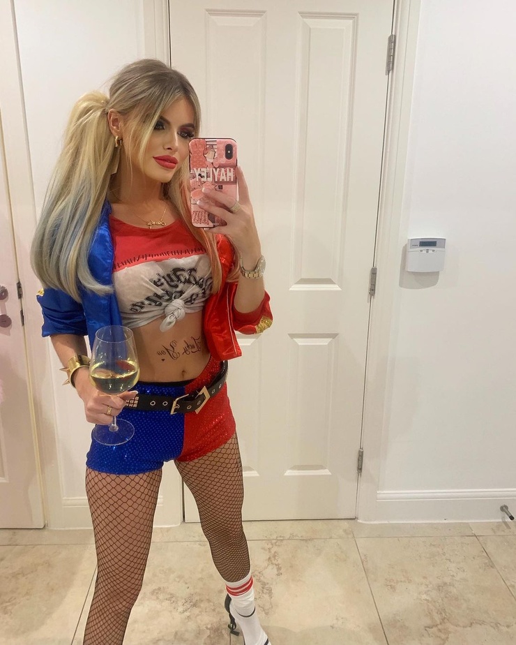 Hayley Hughes Hayley Hughes