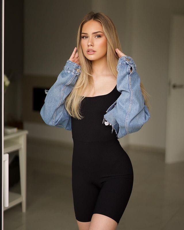 Alina Nitschke Alina Nitschke