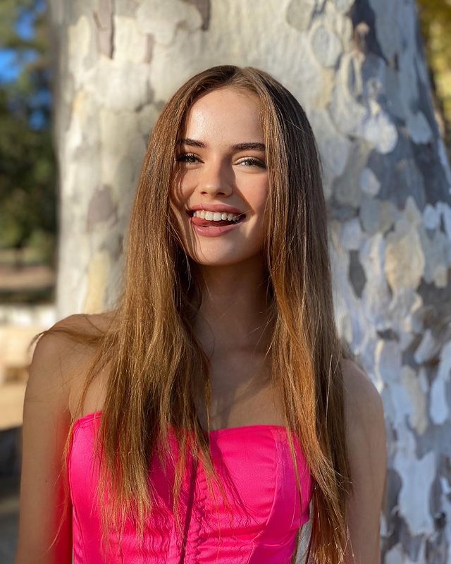 Kristina Pimenova Kristina Pimenova