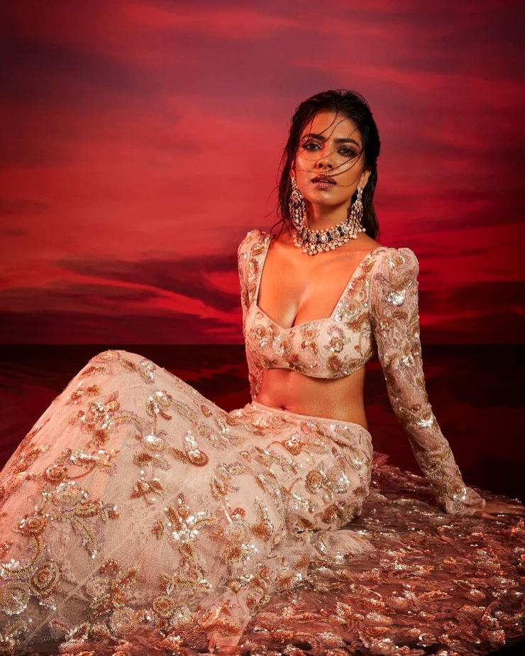 Malavika Mohanan Malavika Mohanan