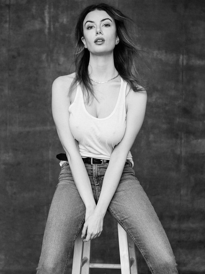 Olivia Wilson (Model)