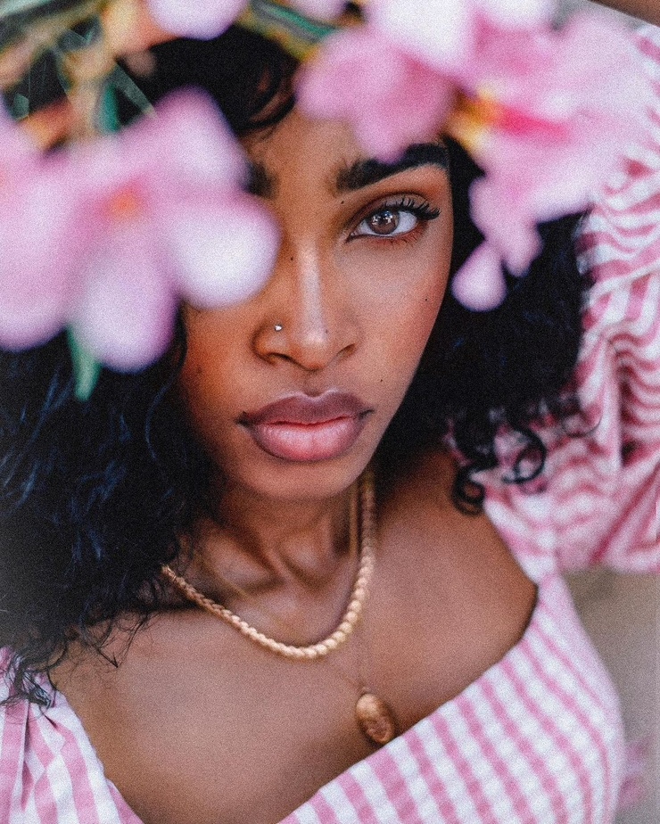 Lena Mango
