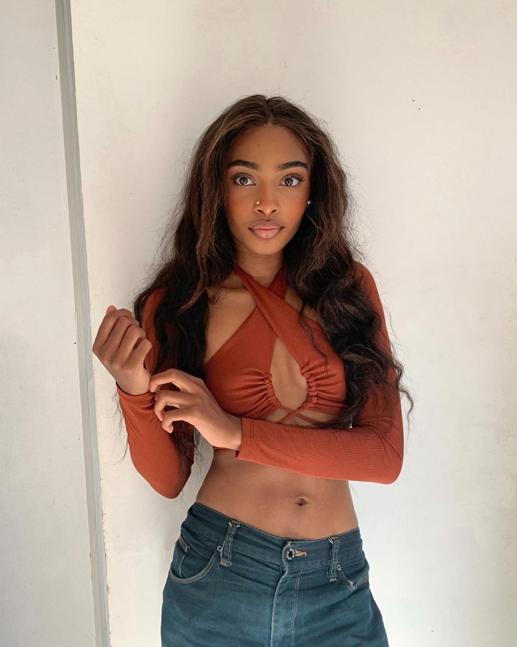 Lena Mango