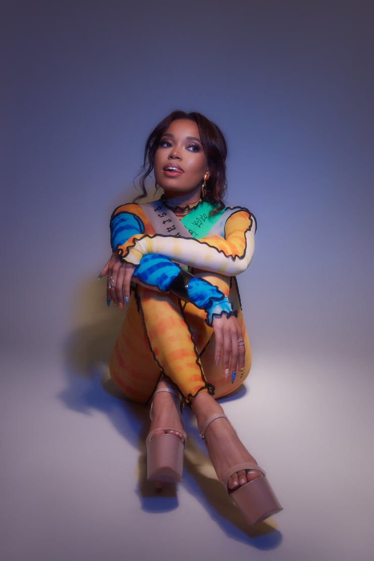 Dionne Bromfield Dionne Bromfield