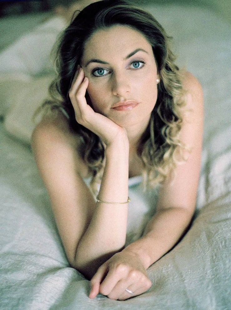 M Dchen Amick Image