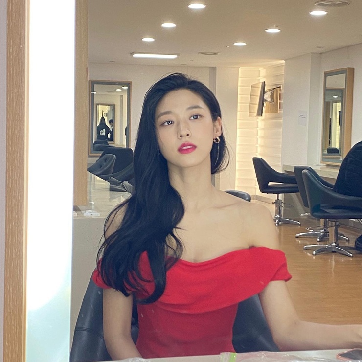 Seol-Hyun Kim Seol-Hyun Kim