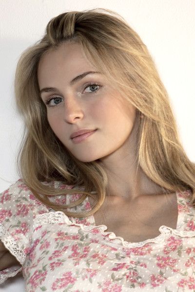 Valentina Zelyaeva Valentina Zelyaeva