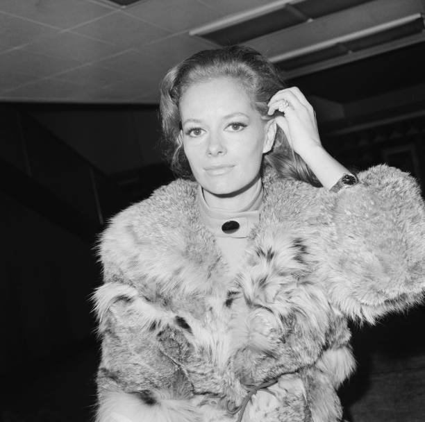 Luciana Paluzzi Luciana Paluzzi