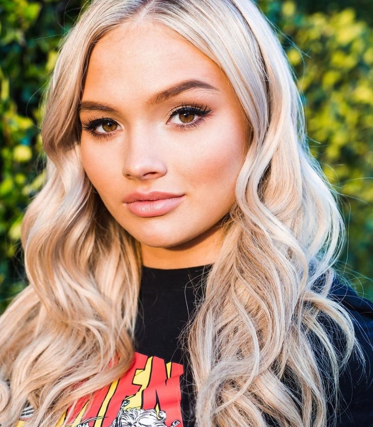 Natalie Alyn Lind Picture