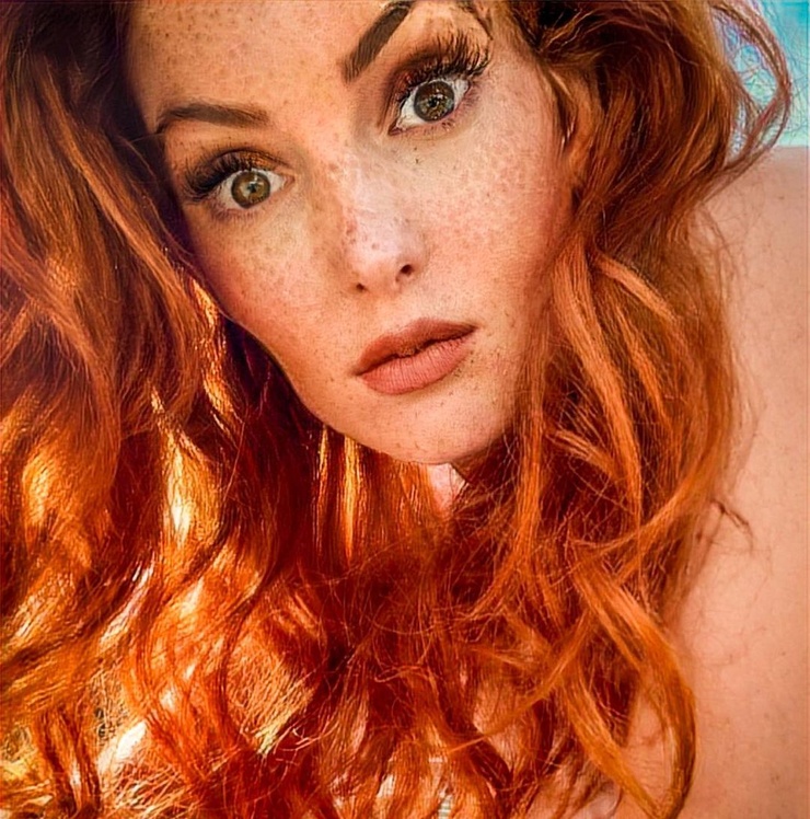 Nicole Simone Nicole Simone