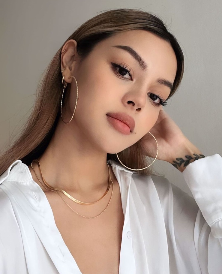 Lily Maymac Lily Maymac