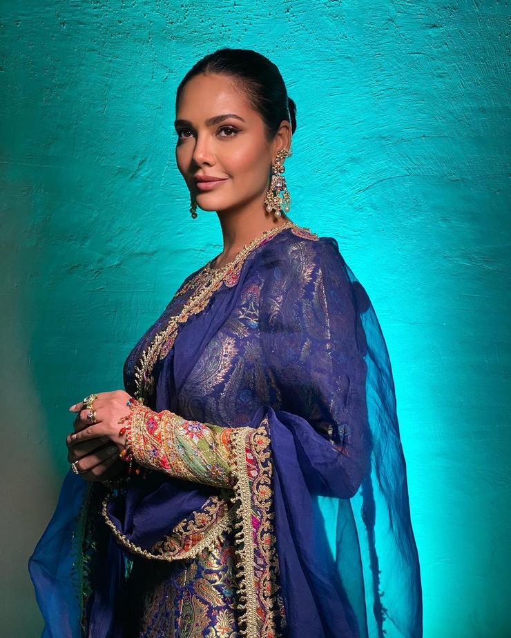 Esha Gupta