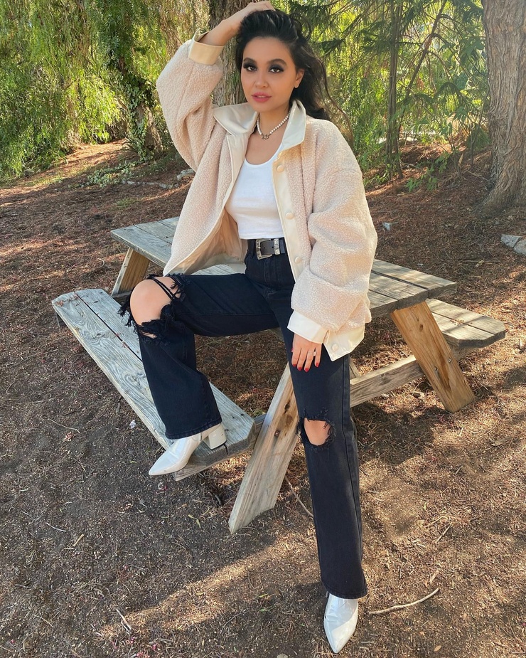 Stella Hudgens