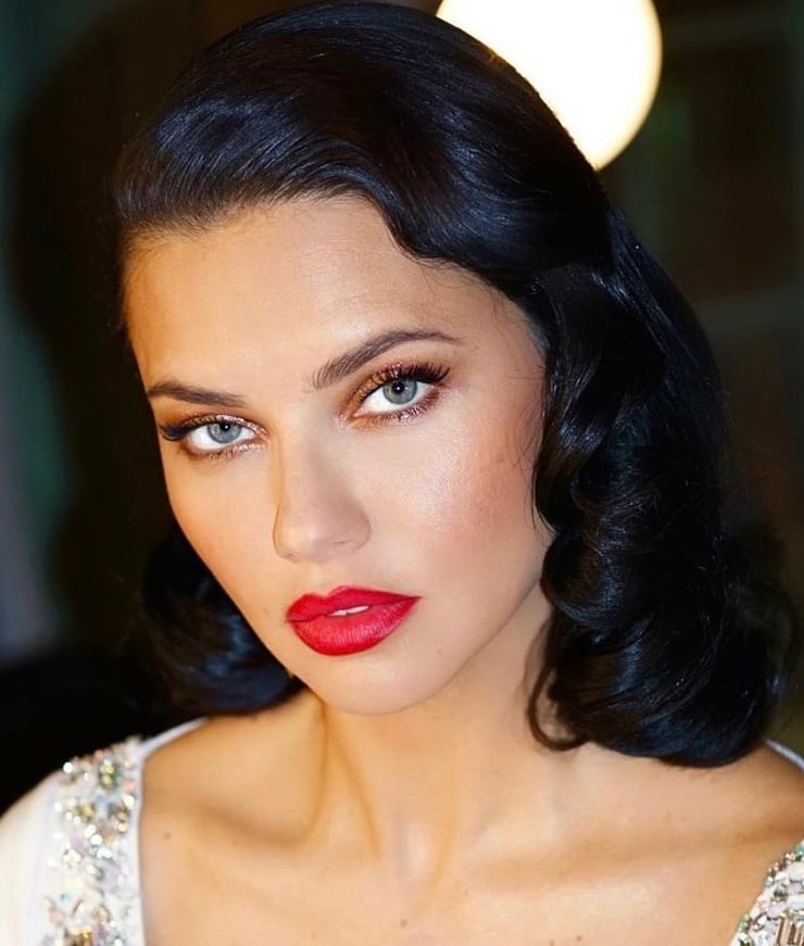 Picture of Adriana Lima