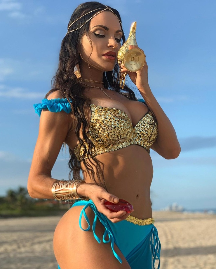 Nienna Jade Nienna Jade