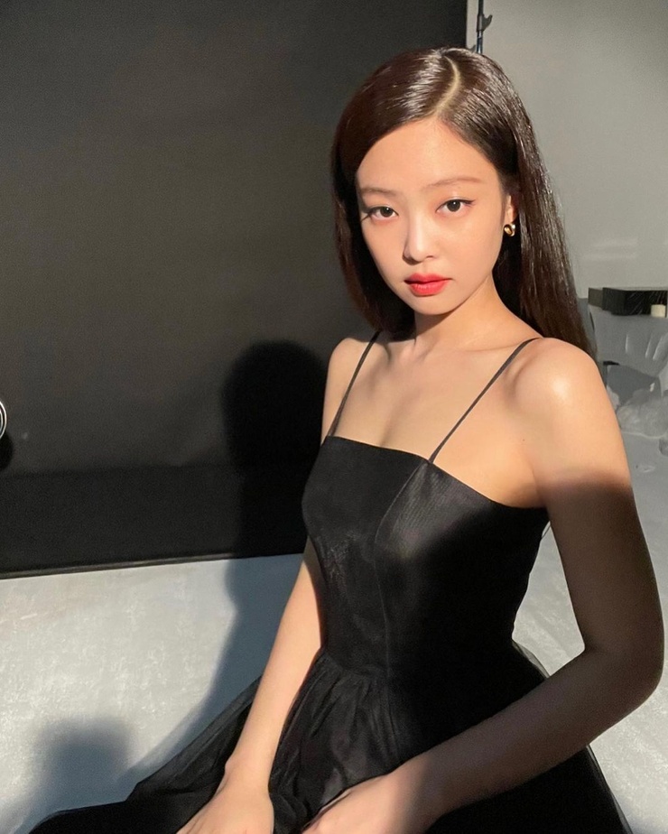 Jennie Kim image