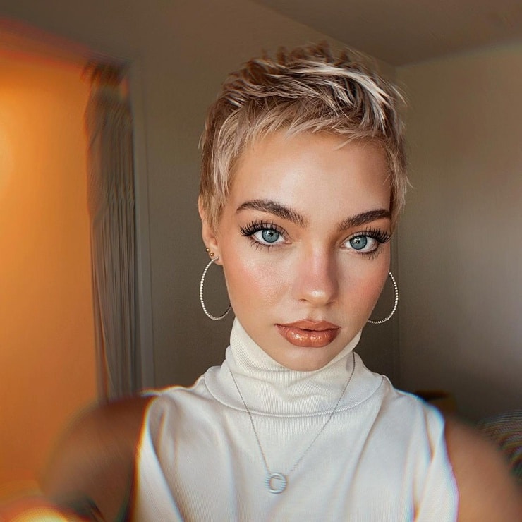 Darbi Roberts