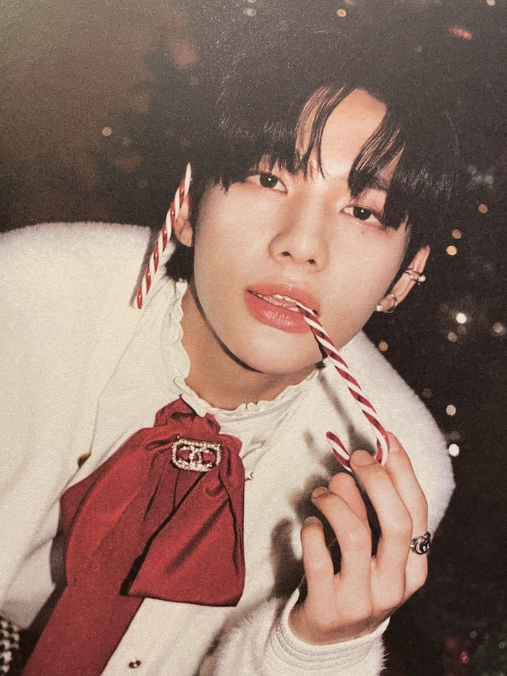 Hyun-Jin Hwang Hyun-Jin Hwang
