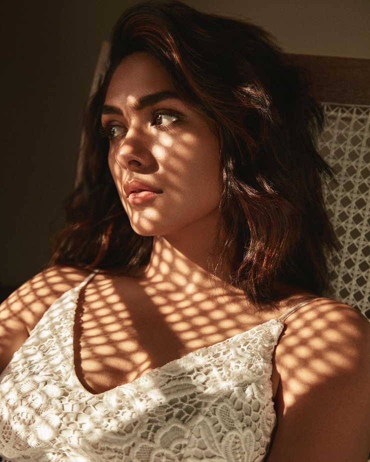 Mrunal Thakur