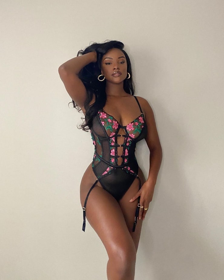 Savannah Perkins Savannah Perkins