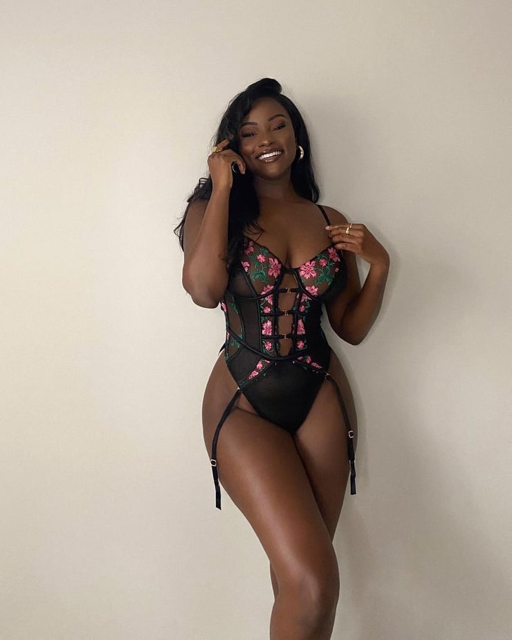 Savannah Perkins Savannah Perkins