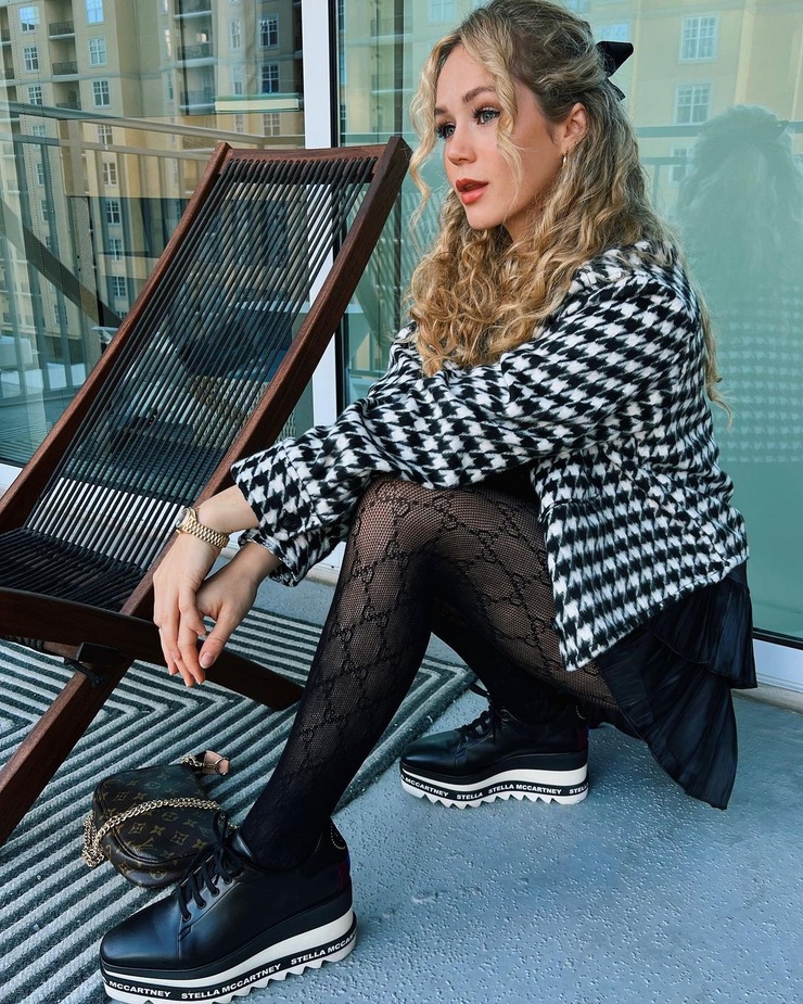 Brec Bassinger Brec Bassinger