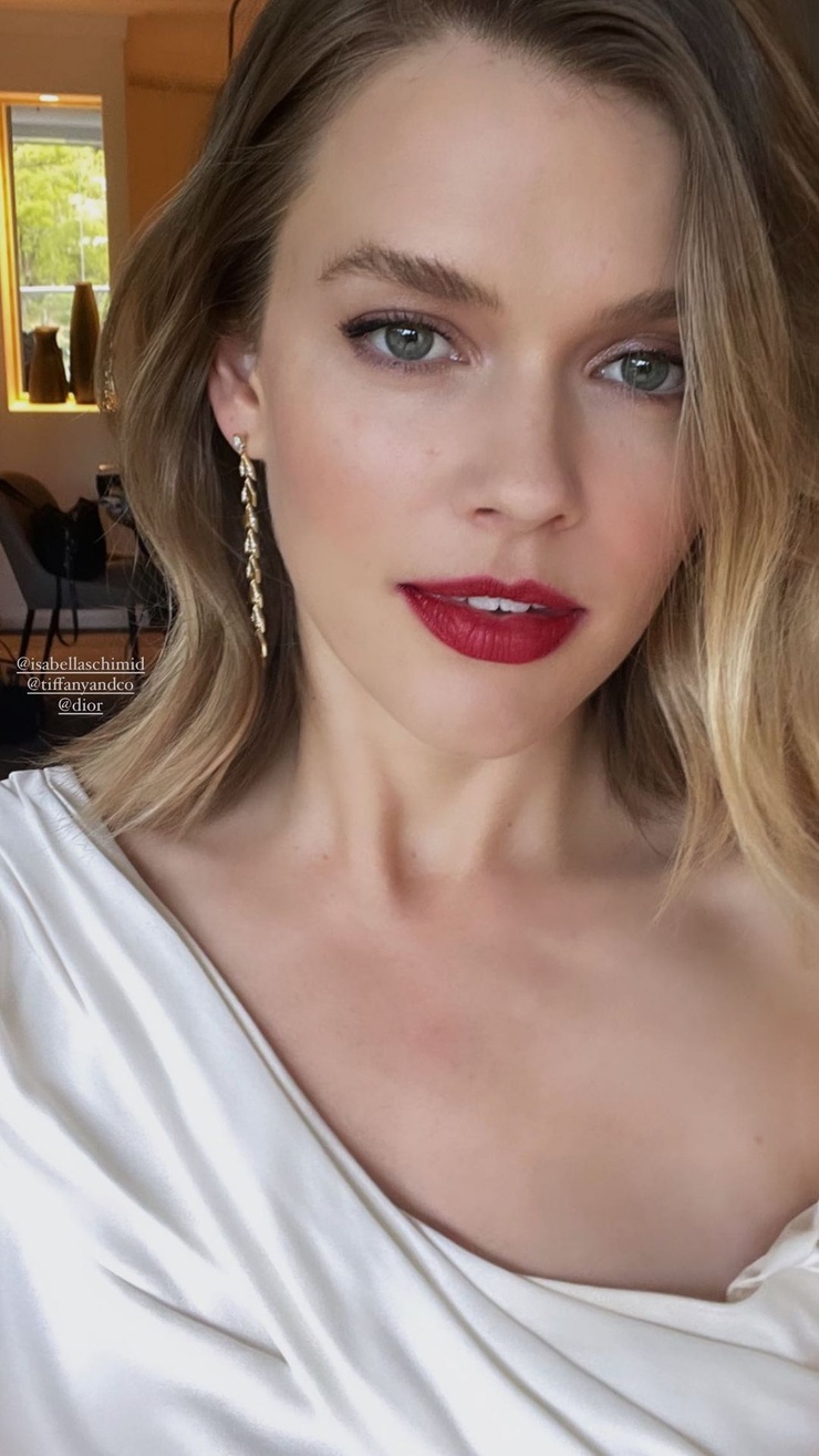 Victoria Lee Victoria Lee
