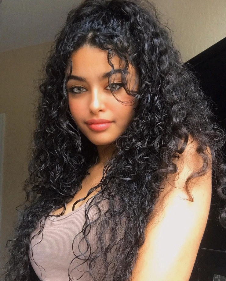 Picture of Sara Hamadeh