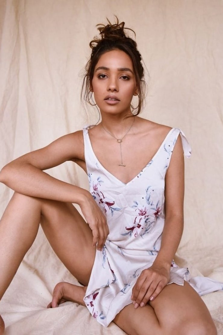 Isha Dhillon Isha Dhillon