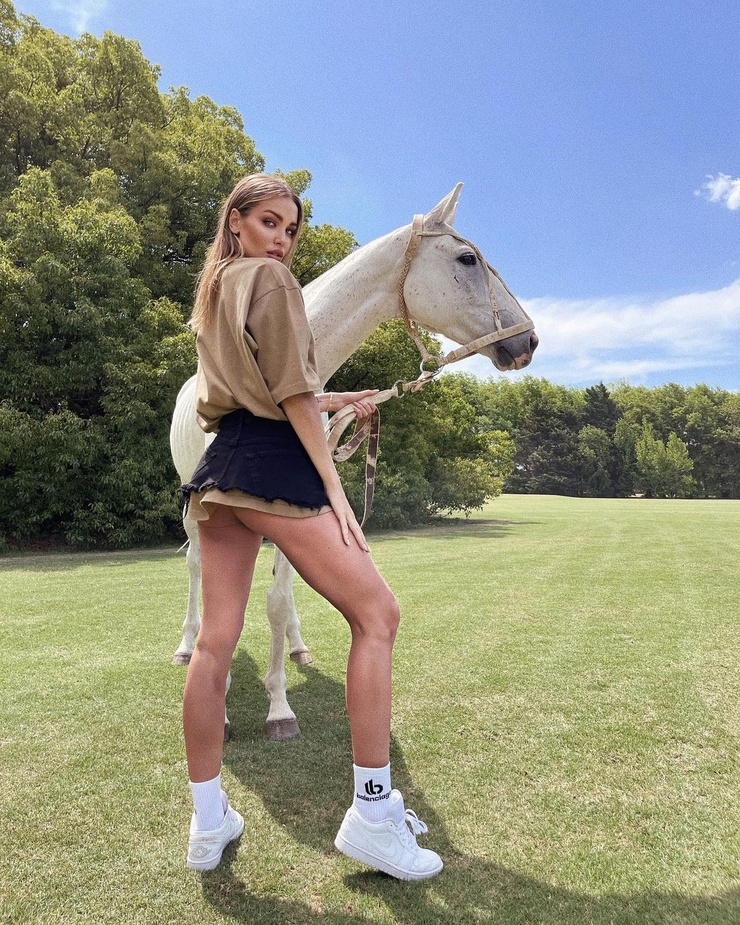 Daria Konovalova Daria Konovalova