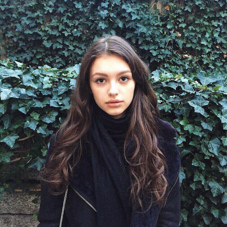 Alena Rose