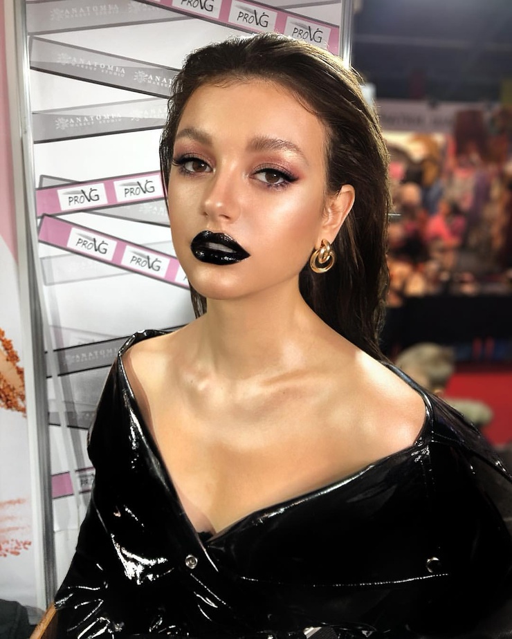 Alena Rose image