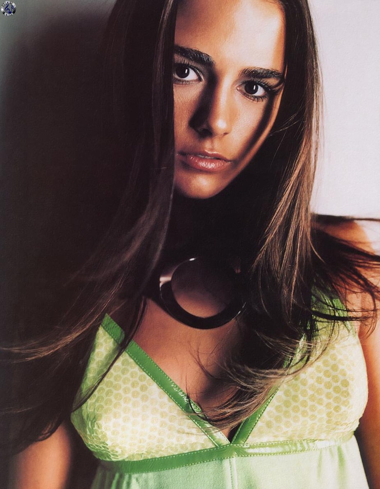 Jordana Brewster