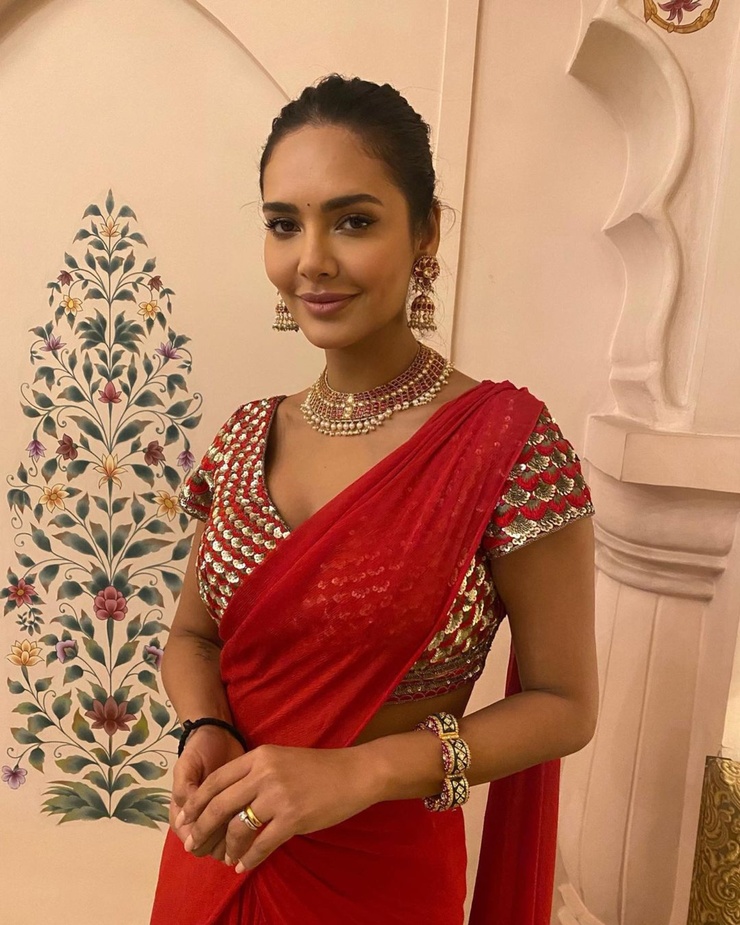 Esha Gupta