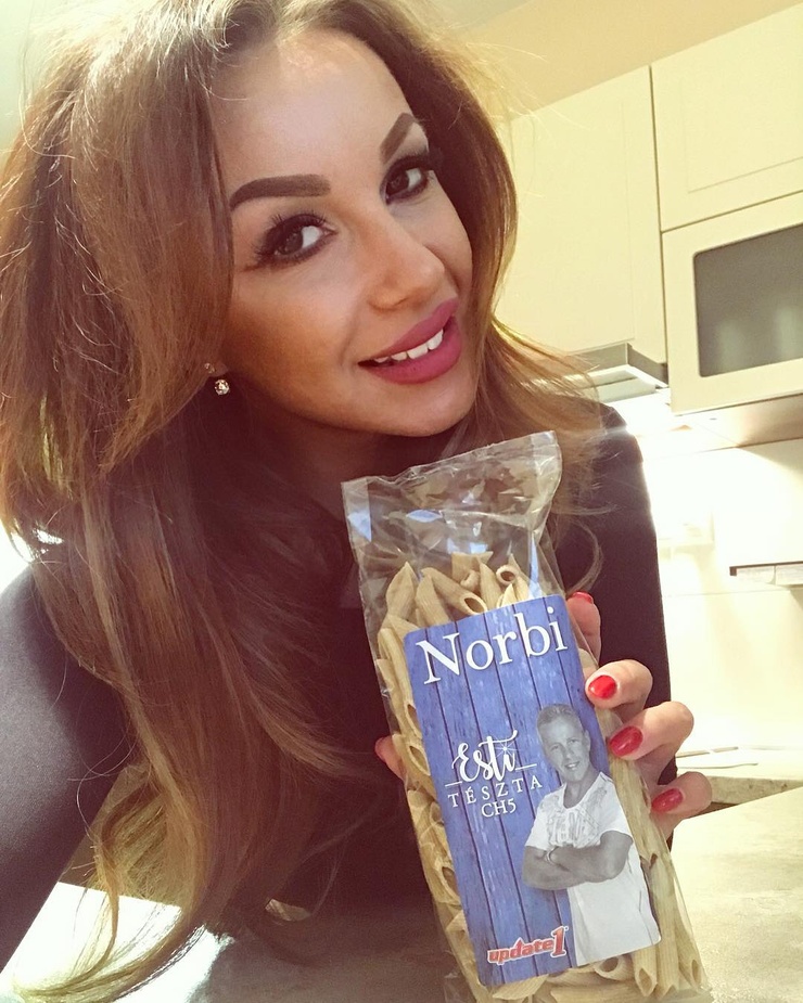Monika Jákliová
