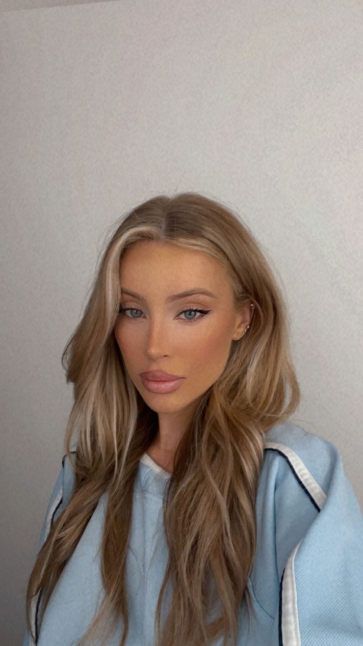 Daisy Keech Daisy Keech