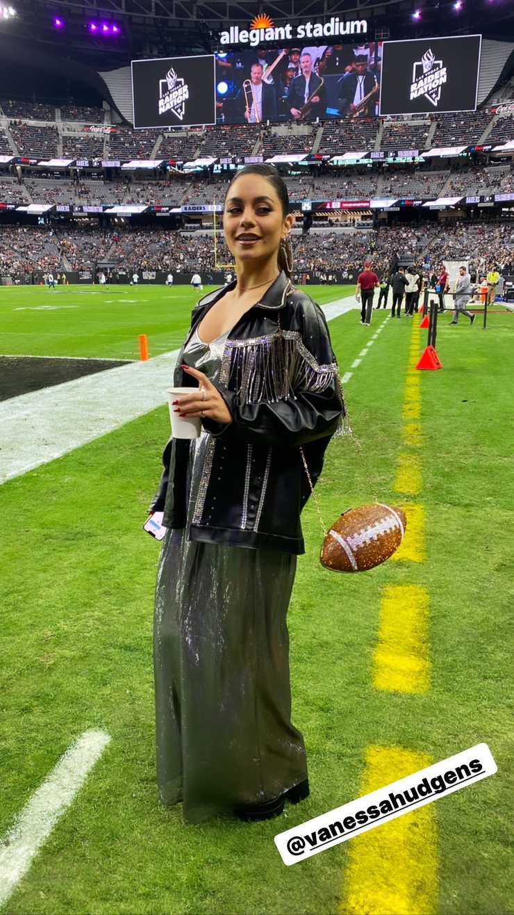 Vanessa Hudgens Vanessa Hudgens