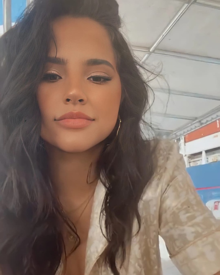 Becky G.