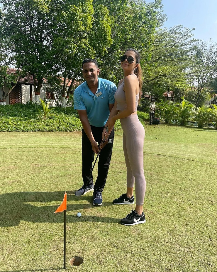 Ruhi Singh