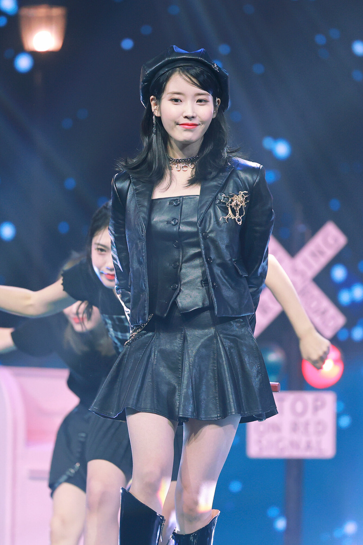 IU