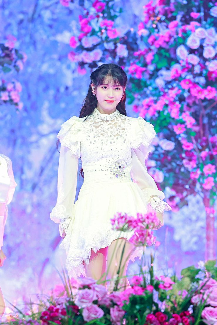 IU