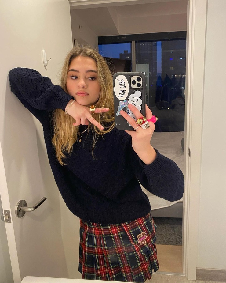 Lizzy Greene