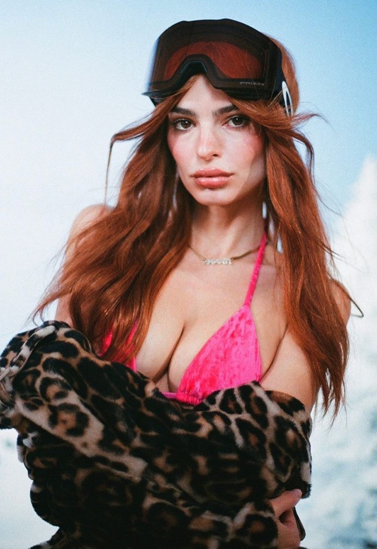 Emily Ratajkowski Emily Ratajkowski