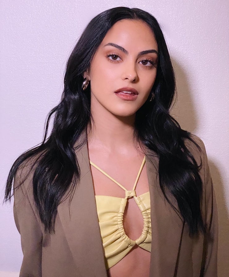 Camila Mendes