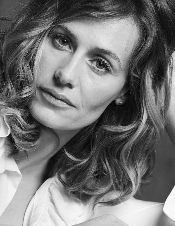 Cécile De France
