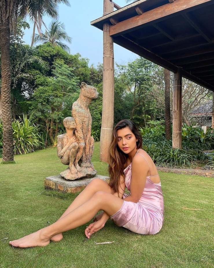 Ruhi Singh Ruhi Singh