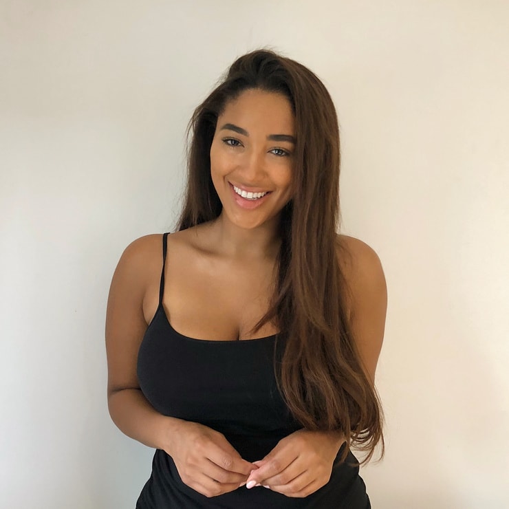 Shirin Olivia